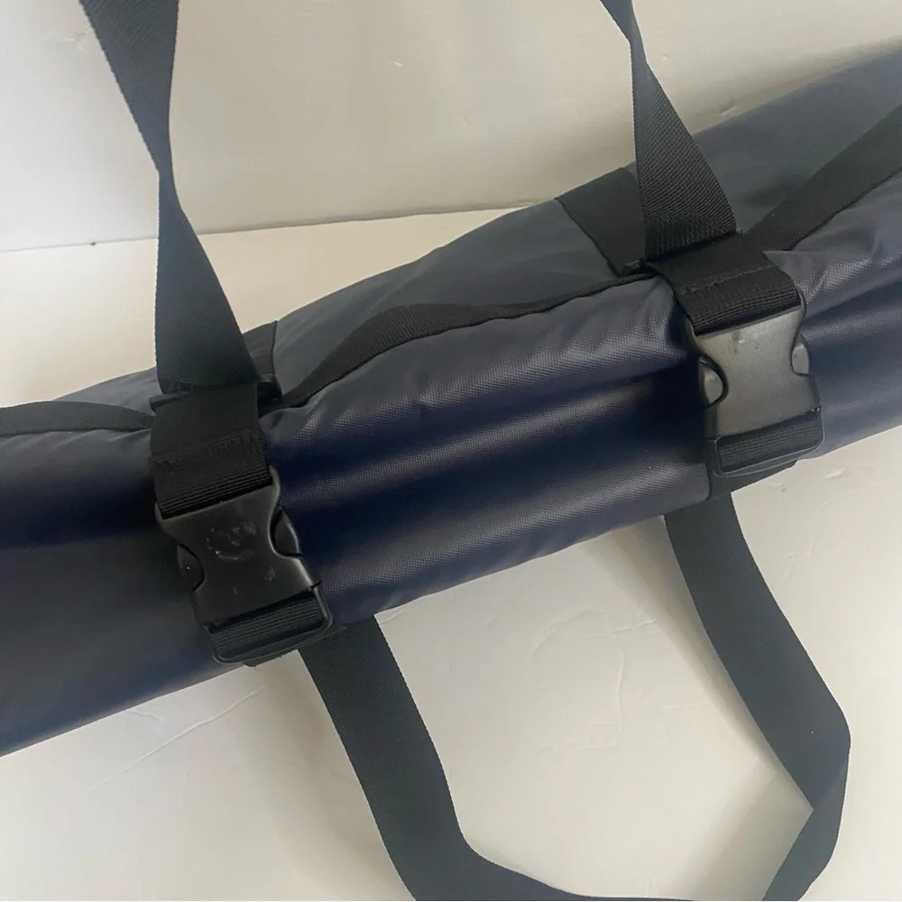 NWOT Hugo Boss Parfum Weekender Expandable Duffle Bag Navy Blue